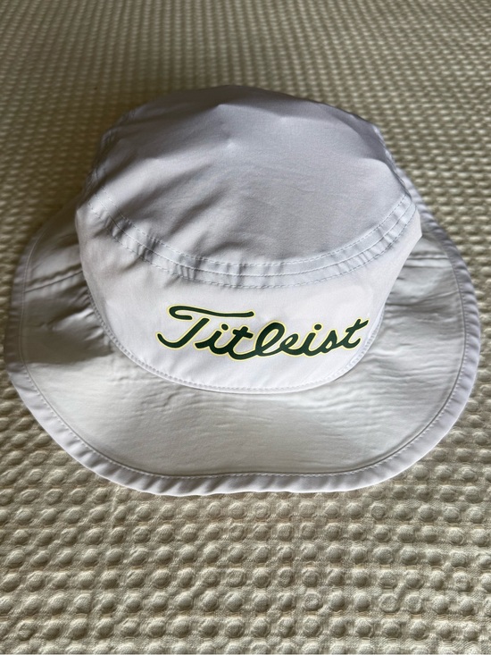 Titleist Other - Titleist Kids White Bucket Hat with Green Script Logo